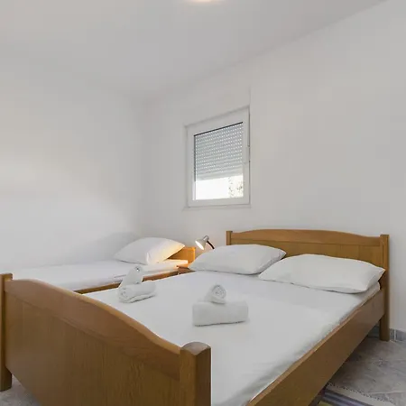 Appartement Snjezana Ap1 *